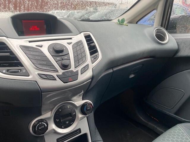 Ford Fiesta 1.4 3 porte Bz.- GPL Titanium