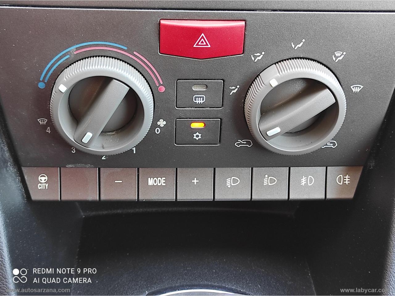 LANCIA Ypsilon 1.2 16V Argento ADATTA A NEOPATENTATI