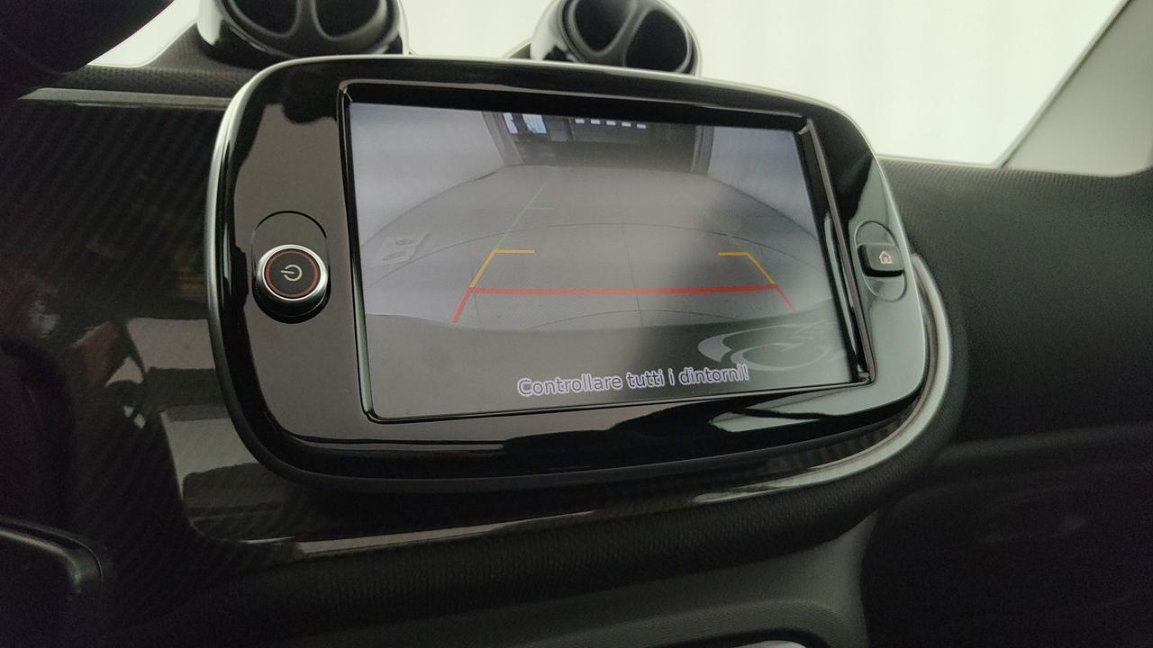 SMART Fortwo Cabrio eq suitered 4,6kW