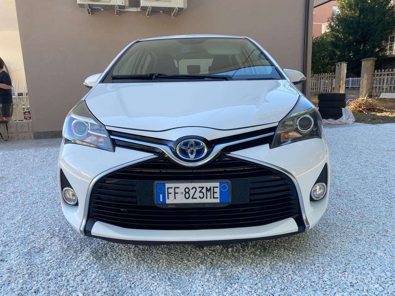 Toyota Yaris 1.5 Hybrid 5 porte Active NEOPATENTATI!!!