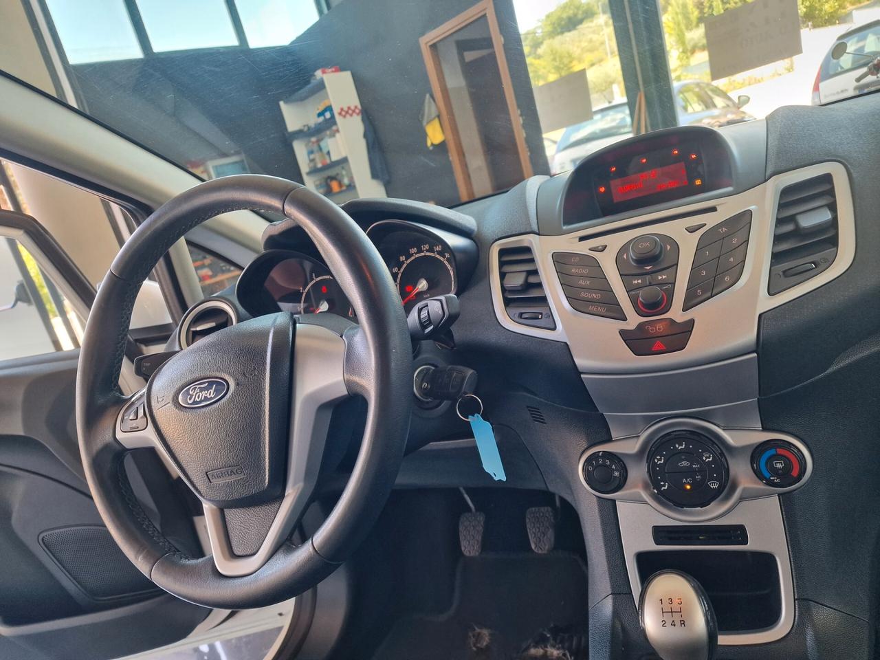 Ford Fiesta 1.4 5 porte Bz.- GPL Titanium