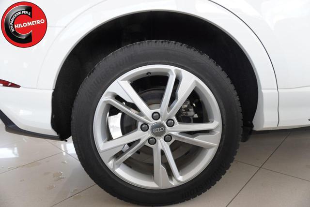 AUDI Q3 35 TDI quattro S tronic S line edition
