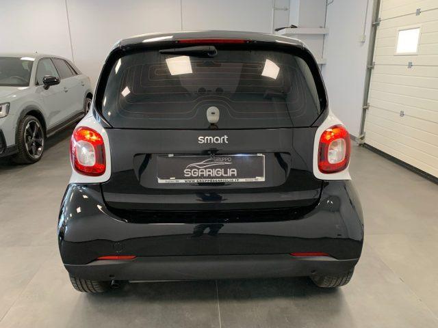 SMART ForTwo 1.0 Benzina Black Passion Strafull