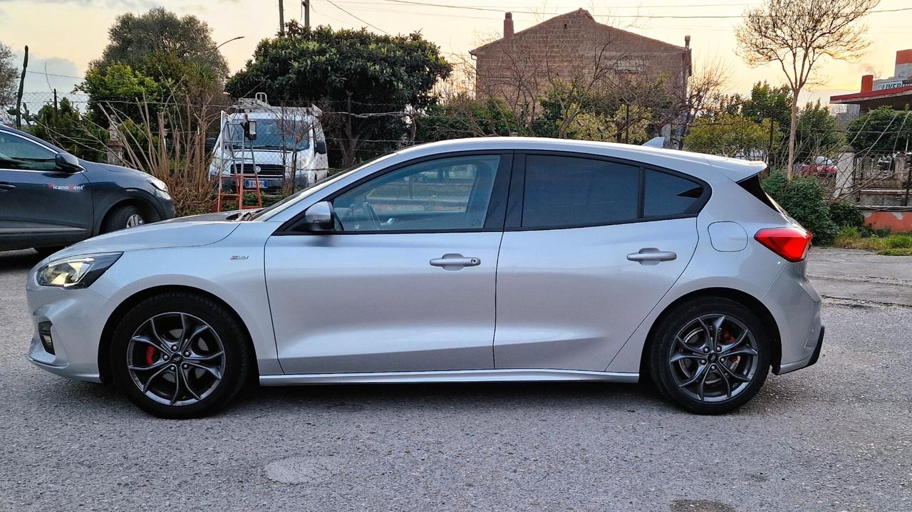 Ford Focus 1.0 EcoBoost Hybrid 155 CV 5p. ST-Line X