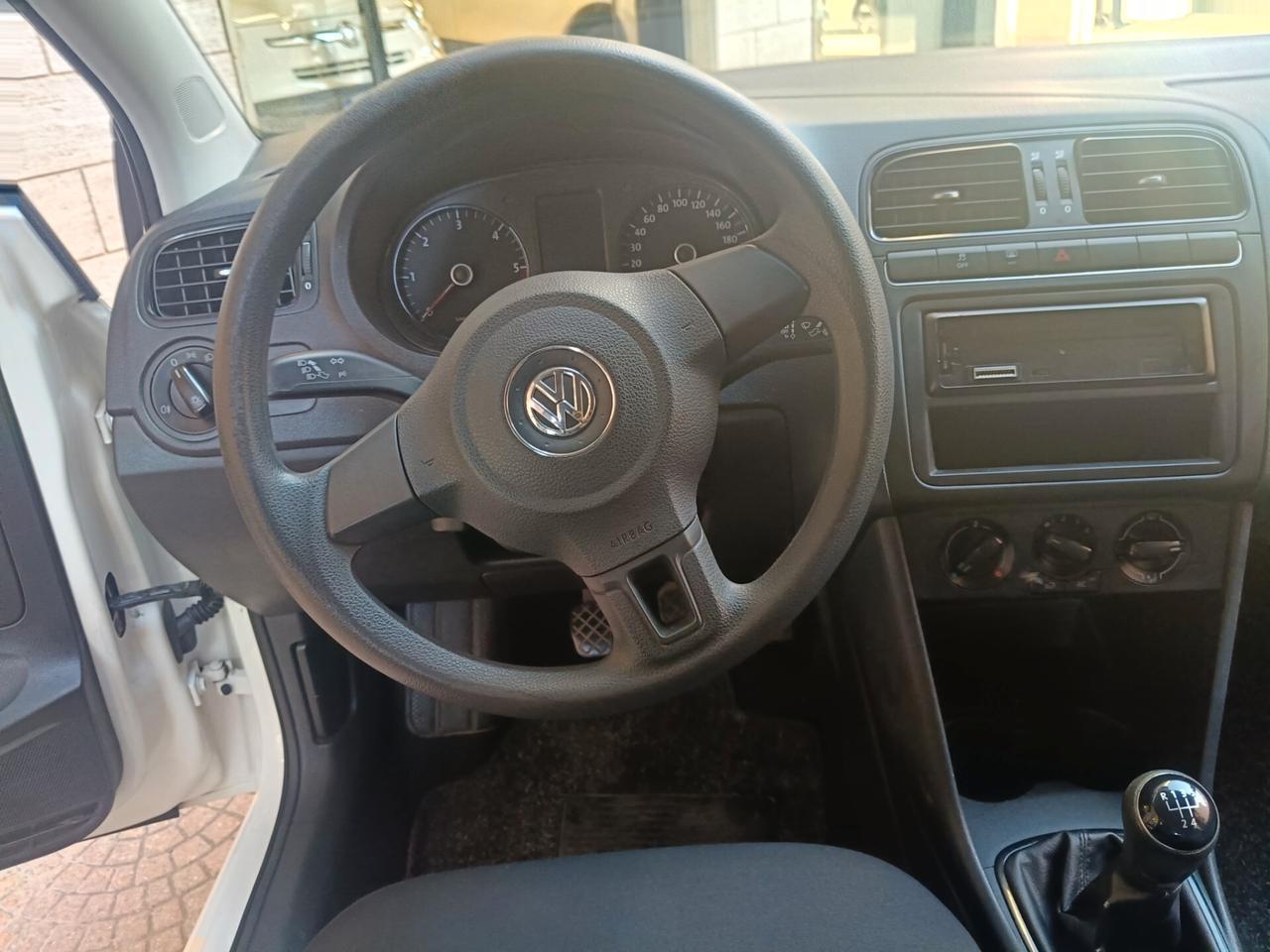 VOLKSWAGEN POLO 1.2 TDI 75CV-NEOPATENTATI-Euro 6490