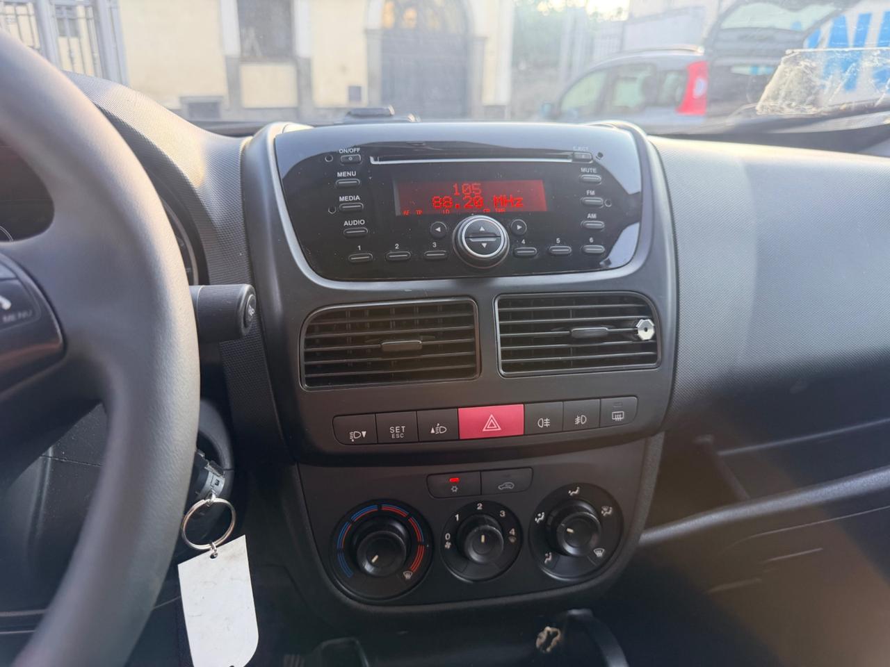Opel Combo 1.6 CDTi 105CV N1