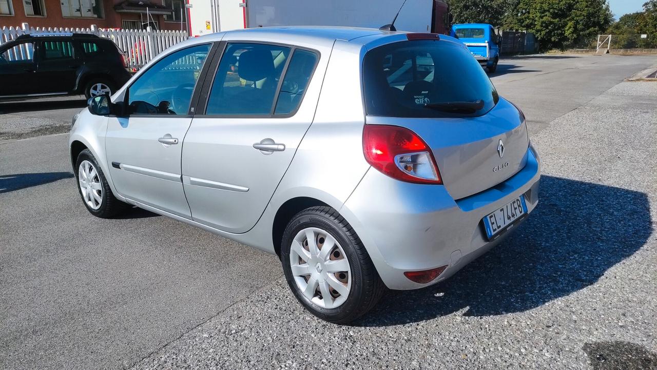 Renault Clio 1.2 16V 5 porte NEOPATENTATI - 2012