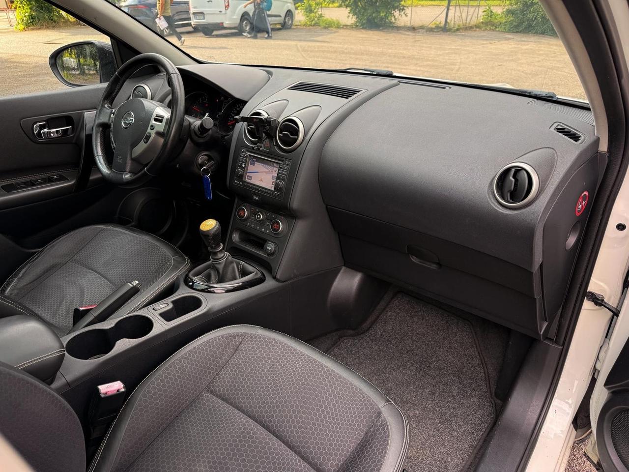 Nissan Qashqai 1.5 dCi DPF Tekna