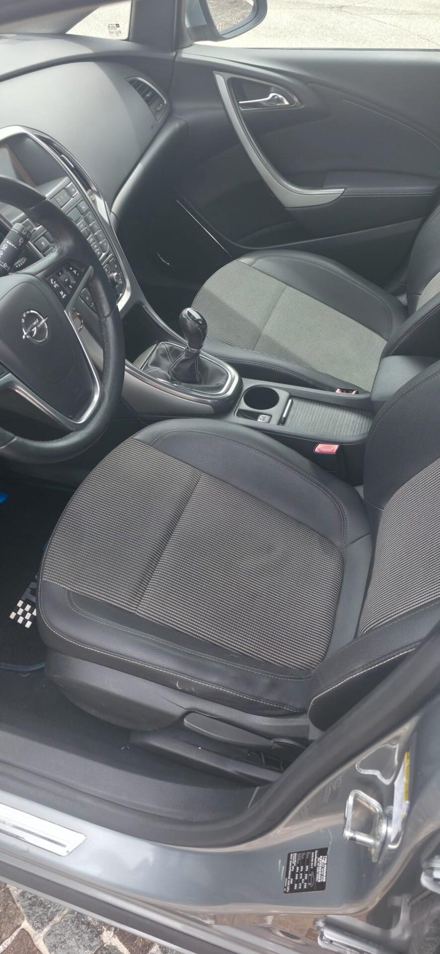 Opel Astra 1.7 CDTI 110CV 5 porte Cosmo
