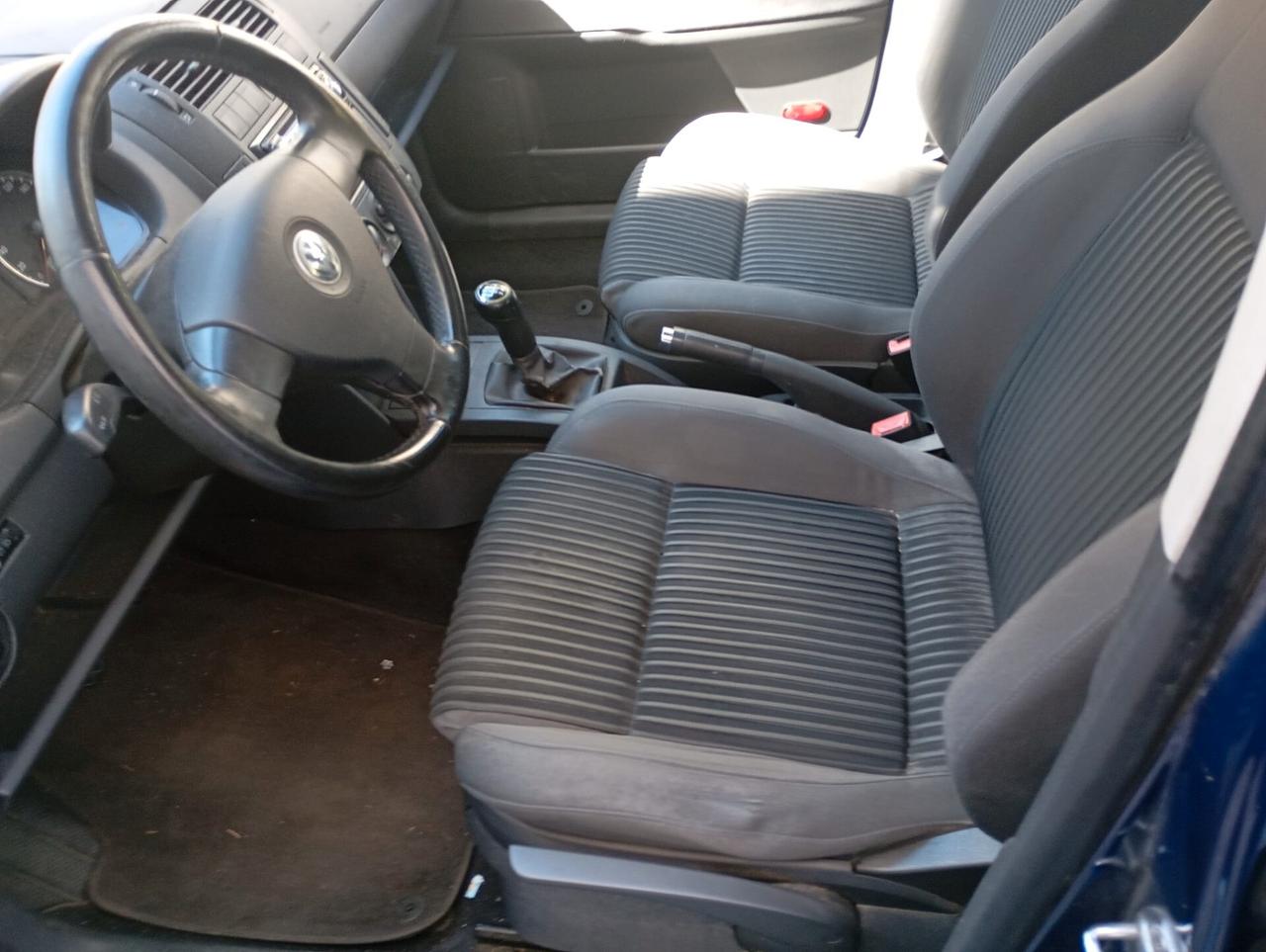 Volkswagen Polo 1.9/101CV TDI 5p. Sportline-2006