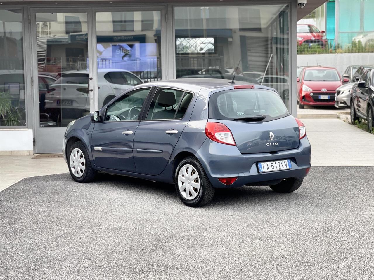 Renault Clio 5 Porte 1.2 Gpl 75CV E4 Neo - 2010