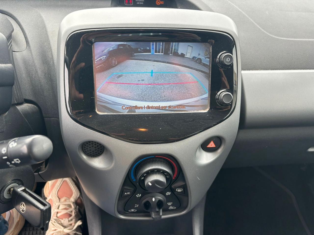 Toyota Aygo 1.0 VVT-i 72 CV 5 porte x-cite