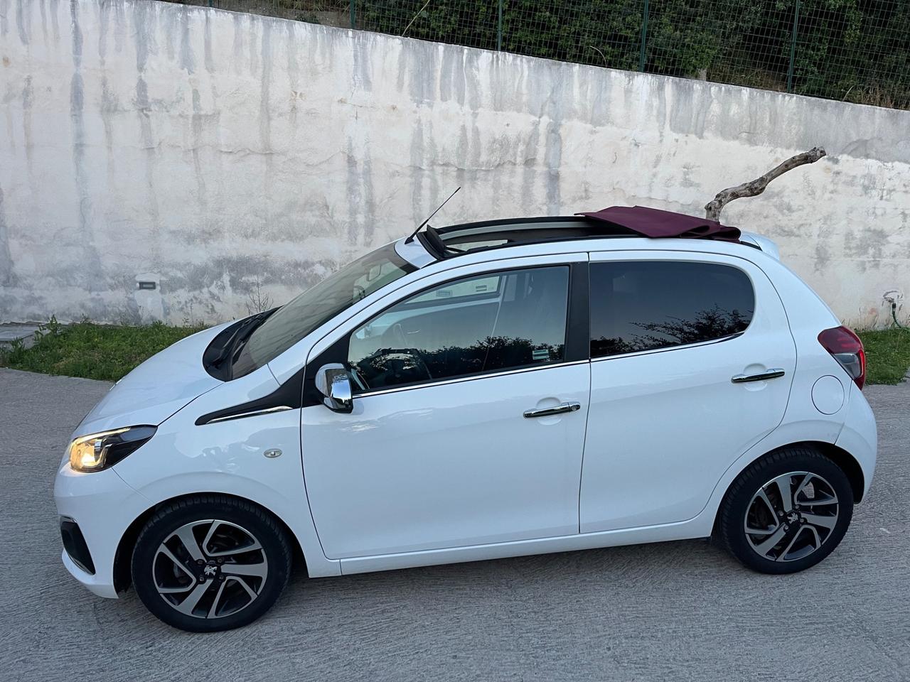 Peugeot 108 PureTech 82 5 porte Allure