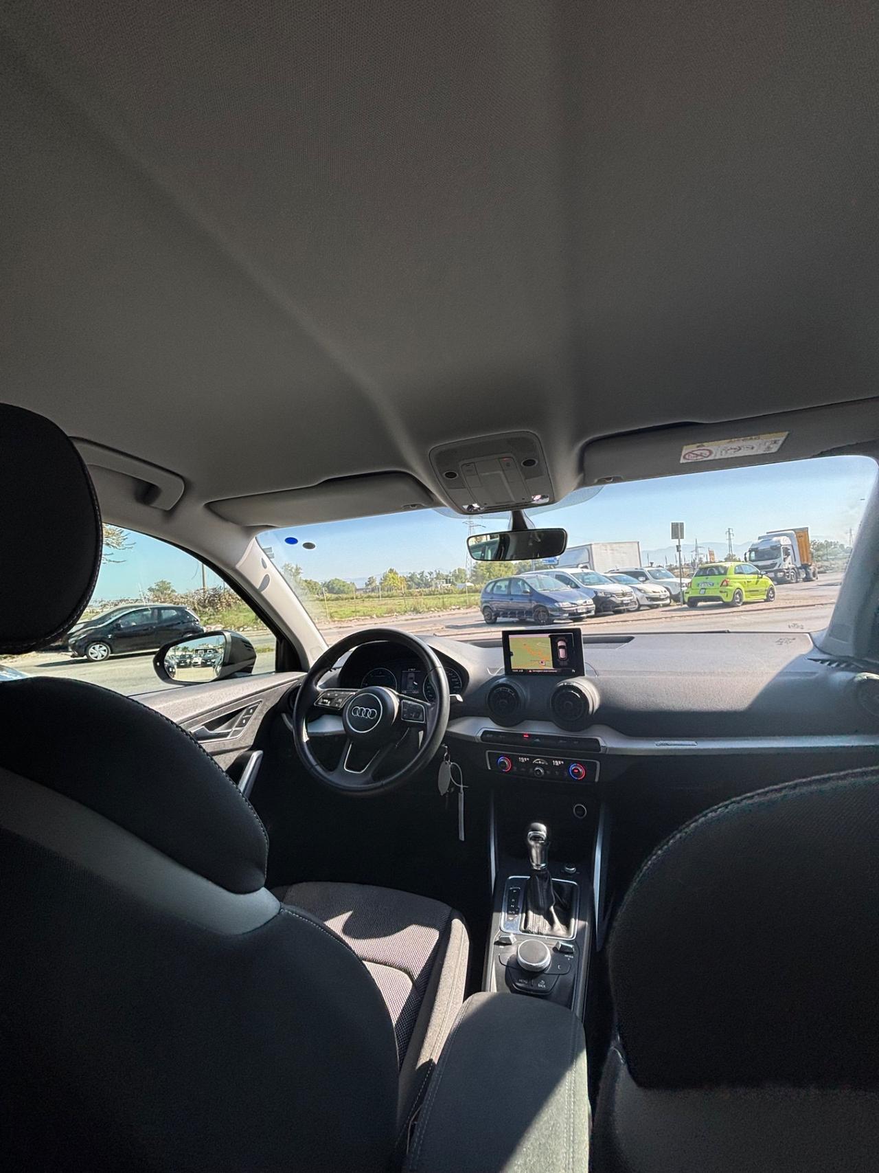 Audi Q2 30 TDI S tronic Business
