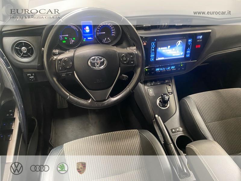 Toyota Auris 1.8h lounge cvt