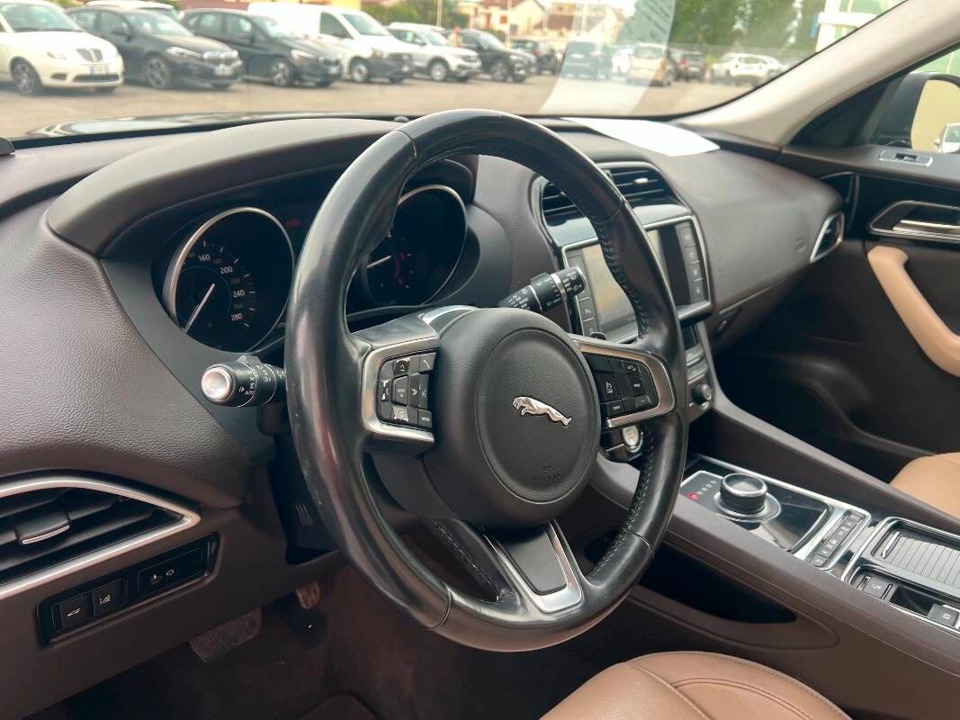 Jaguar F-Pace 2.0d i4 Prestige awd 240cv auto my18