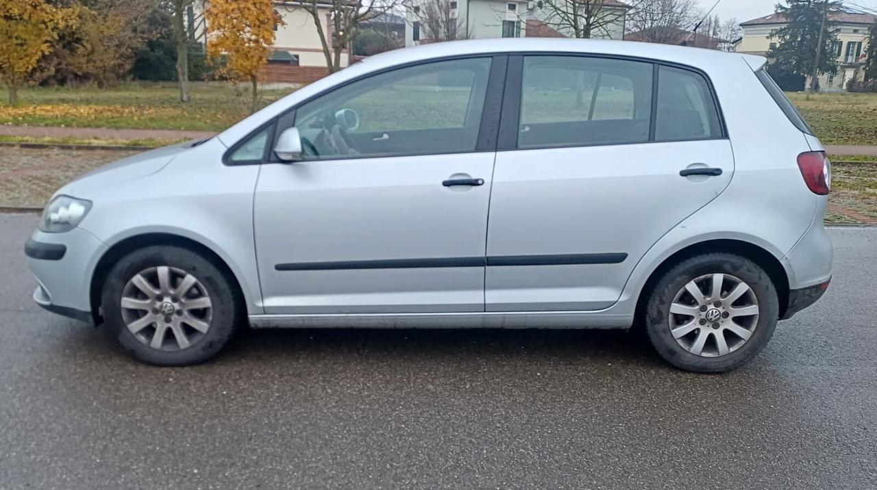 Volkswagen Golf Plus 1.6 16V FSI Sportline