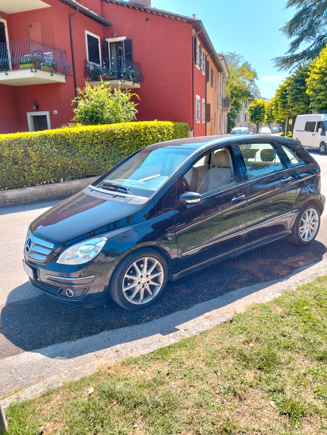 Mercedes-benz B 200 Sport
