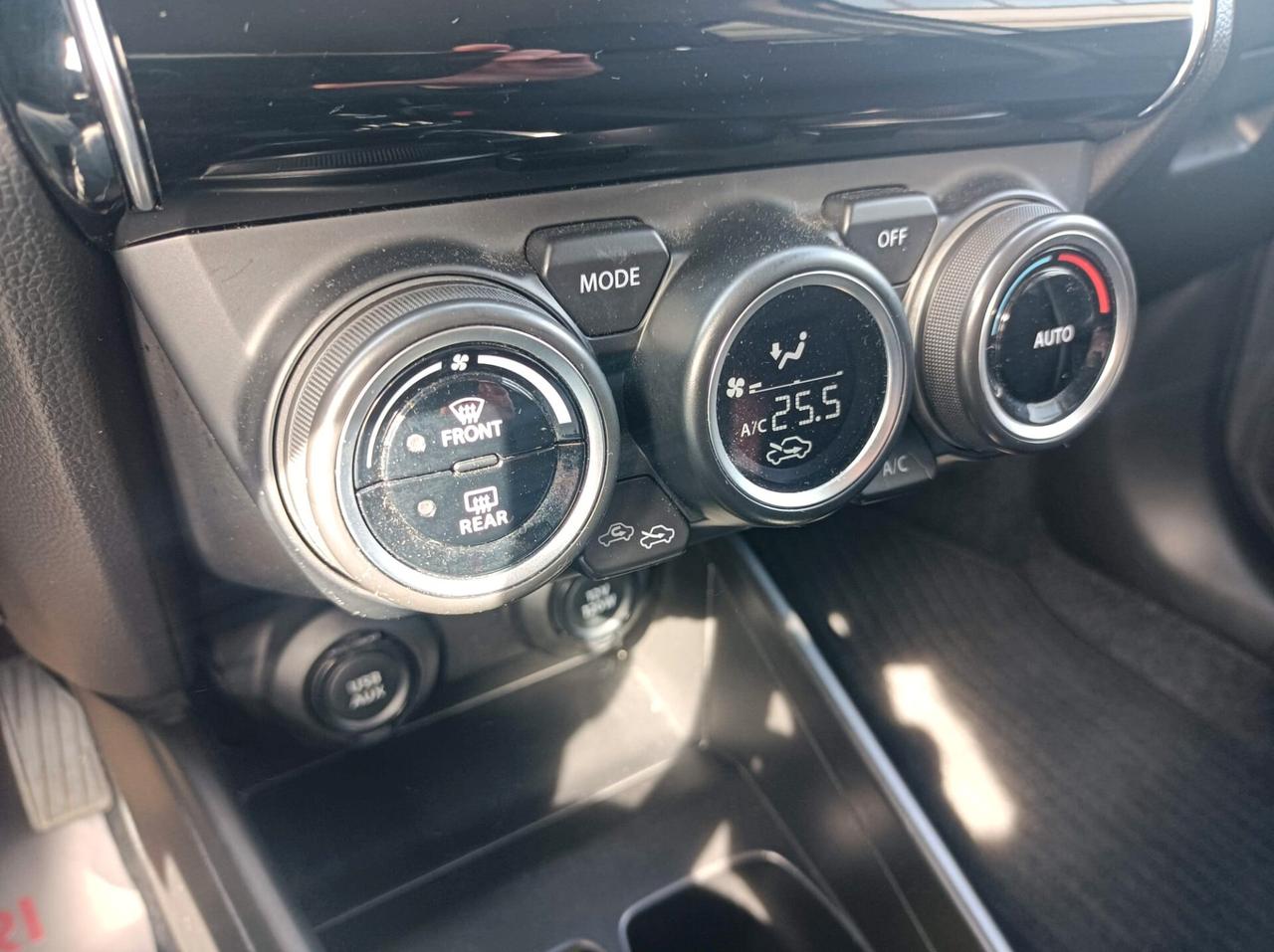 Suzuki Swift 1.2 Hybrid Top