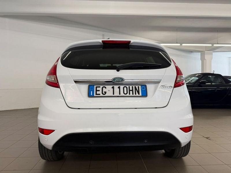 Ford Fiesta Fiesta 3p 1.4 16v + Gpl c/esp E5