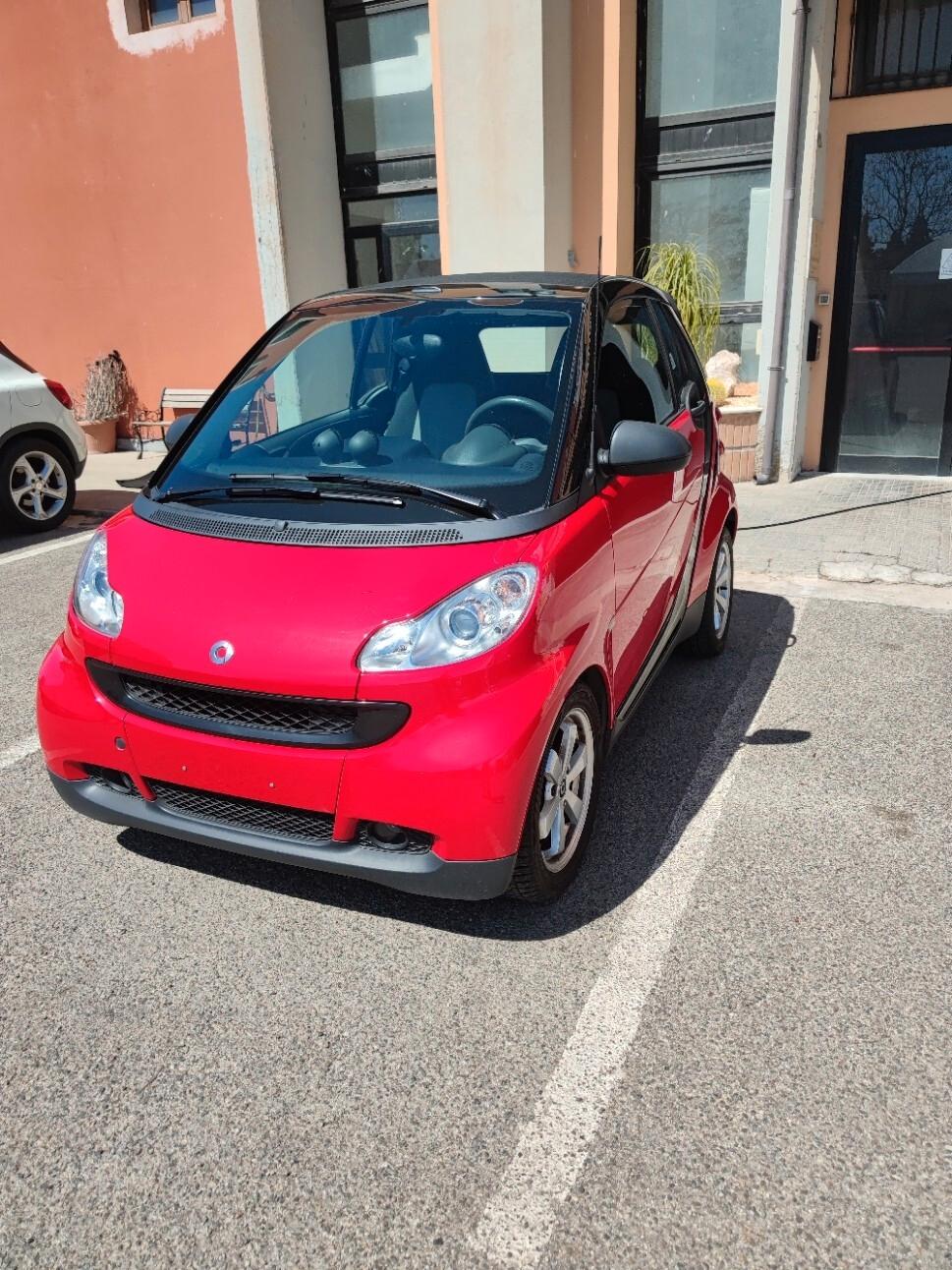 Smart ForTwo 1000 52 kW MHD cabrio pure