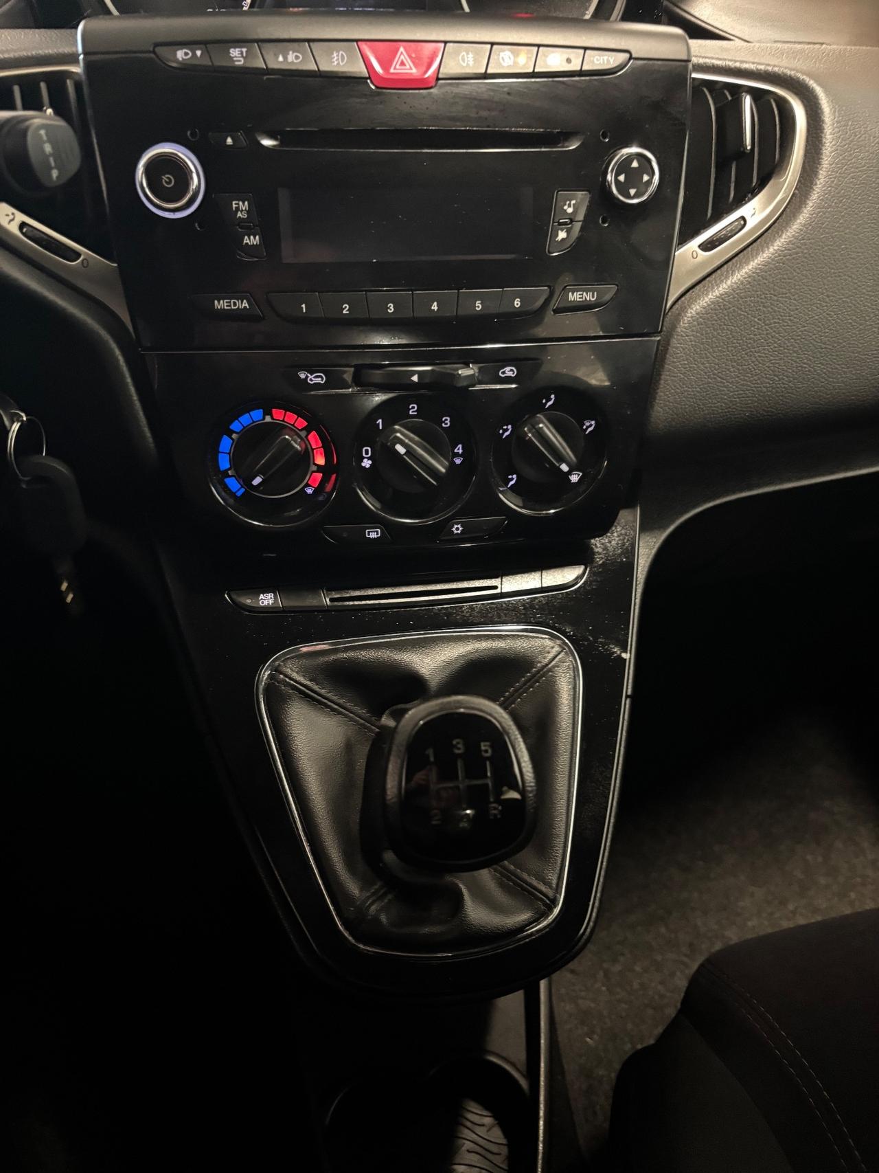 Lancia Ypsilon 1.3 MJT Platinum |OK NEOPATENTATI |