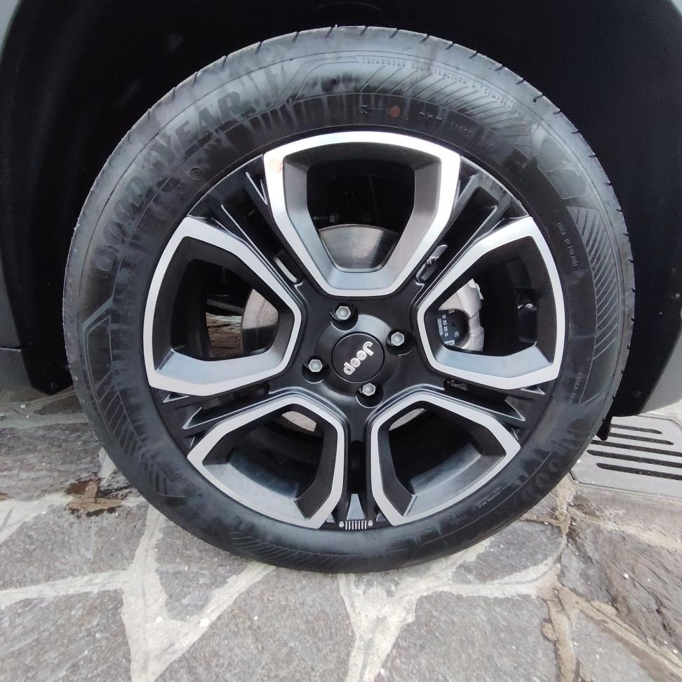 Jeep Avenger full-electric Summit fwd 156cv auto