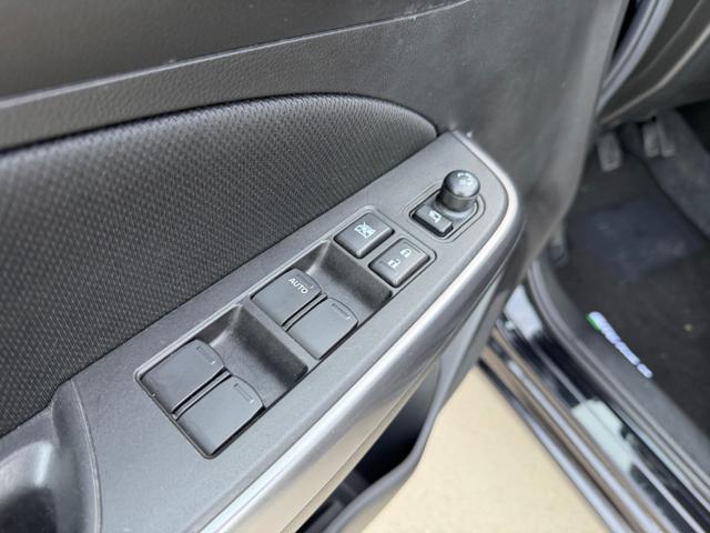 SUZUKI Swift 1.2 HYBRID TOP+NAVI+RETROCAMERA+CERCHI BLACK