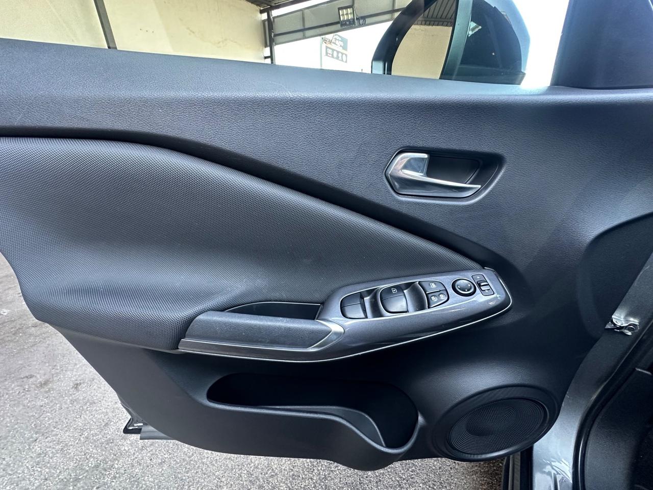 Nissan Juke 1.0 DIG-T 114 CV N-Connecta