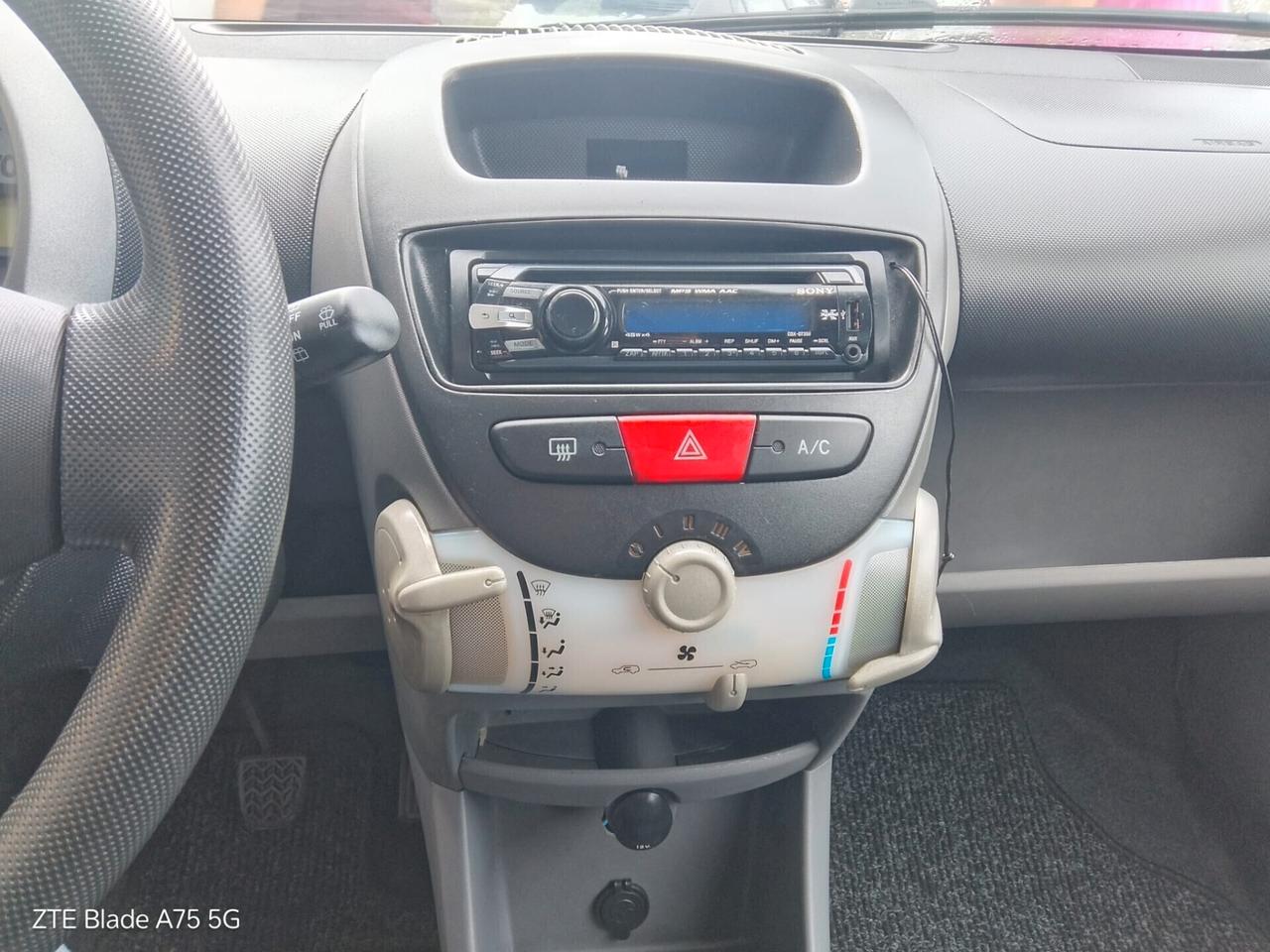 Peugeot 107 1.0 Benzina Neopatentati