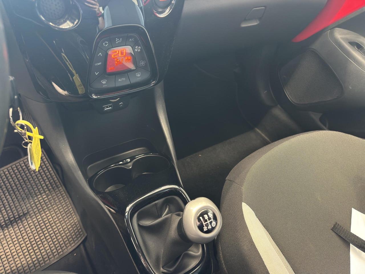 Toyota Aygo 5p 1.0 x-cite