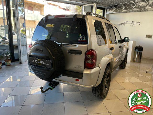 JEEP Cherokee 2.8 CRD Autom. Limited *GANCIO TRAINO