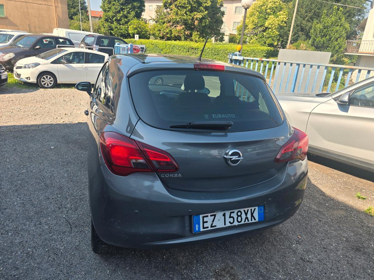 Opel Corsa 1.2 Coupé b-Color