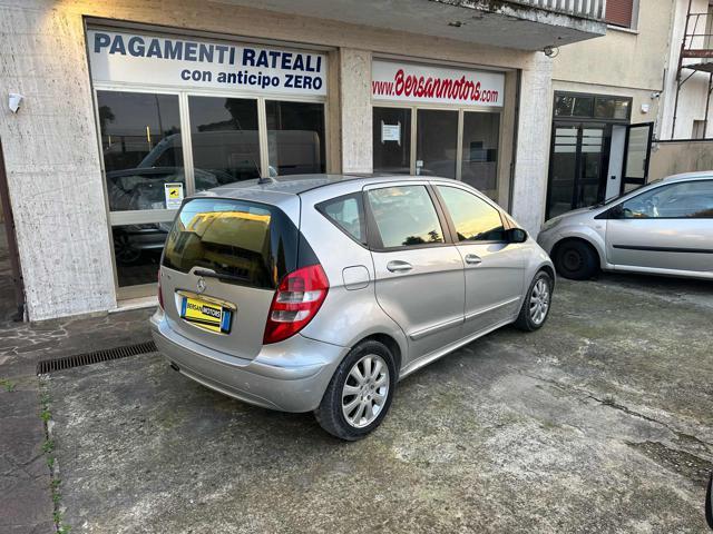 MERCEDES-BENZ A 200 Avantgarde