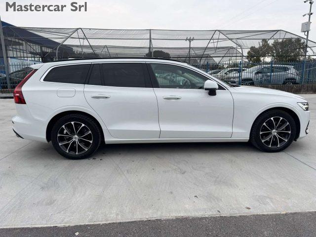 VOLVO V60 2.0 b4 197cv Momentum BUSINESS PRO - GG232RK