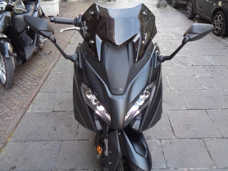 Yamaha T-Max 560 0 SINISTRI