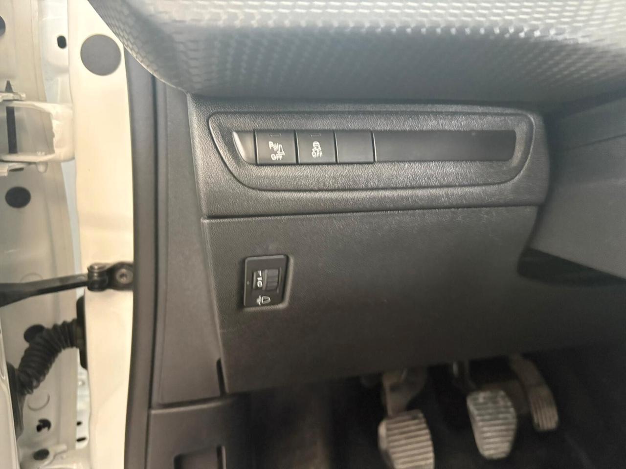 Peugeot 2008 BlueHDi 100 Allure