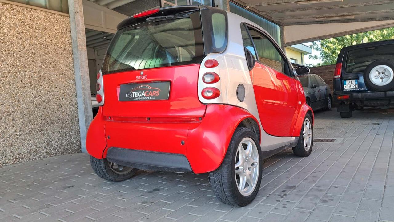 Smart ForTwo 700 coupé pure (45 kW)