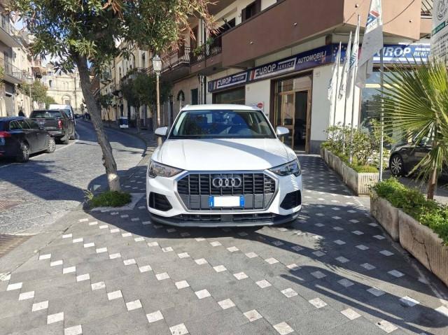 Audi Q3 35 2.0 tdi Business S-Tronic 150CV