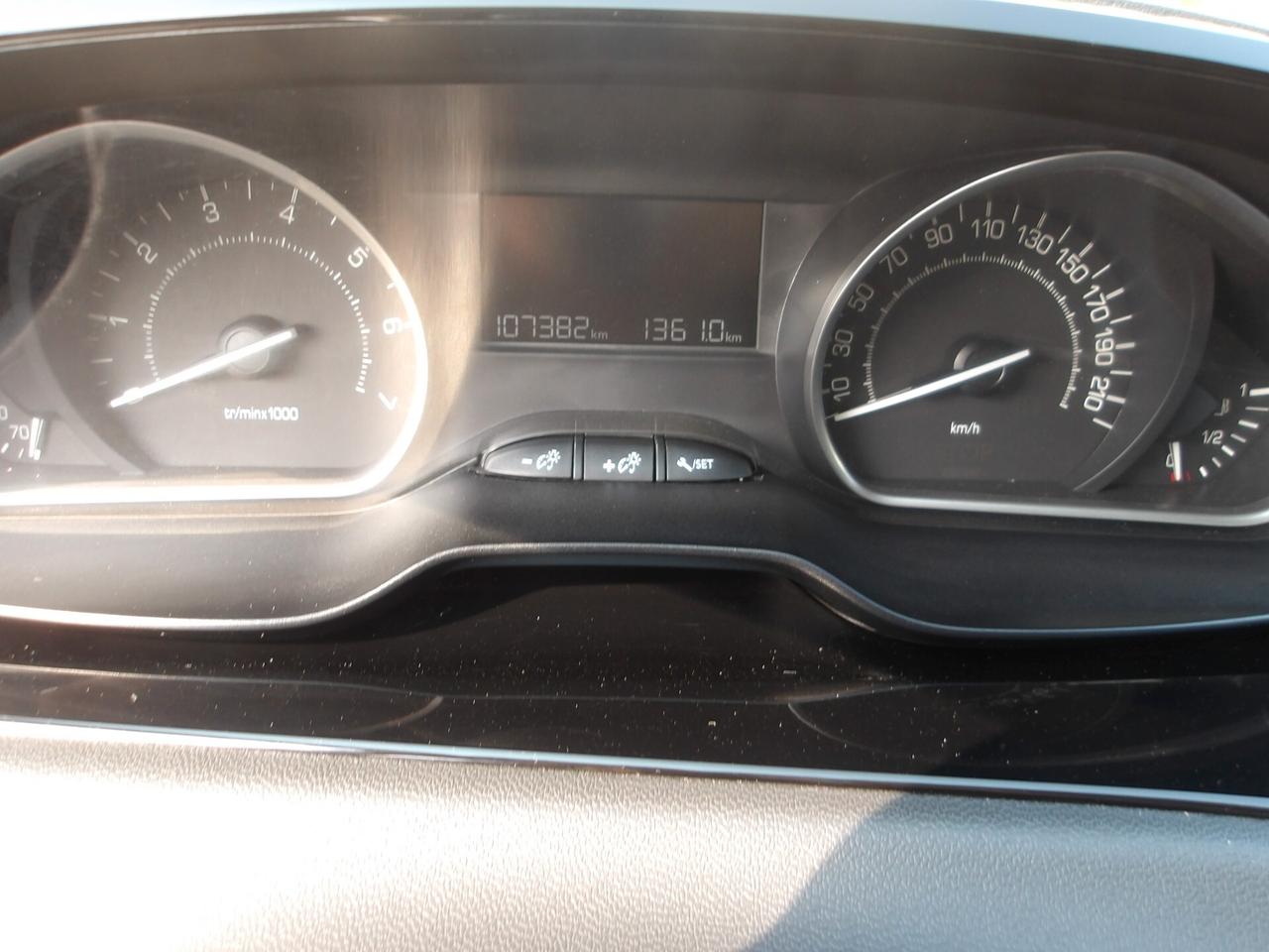PEUGEOT 208 1.2 BENZ-GARANZIA FULL-2016