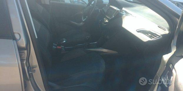 PEUGEOT 2008 1.6 BLUE Hdi NEO PATENTATI NAVI CLIMA CERCHI CRUISE CONTROL MULTIFUNZIONE