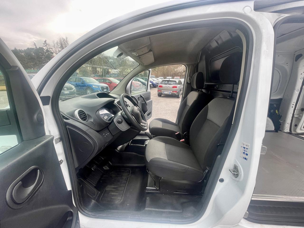 Renault Kangoo DCI DOPPIA PORTA LAT. 2 MODELLI