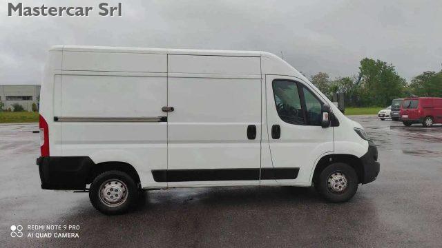 PEUGEOT Boxer 330 L2H2 2.2 BlueHDi 140cv - GB382KR