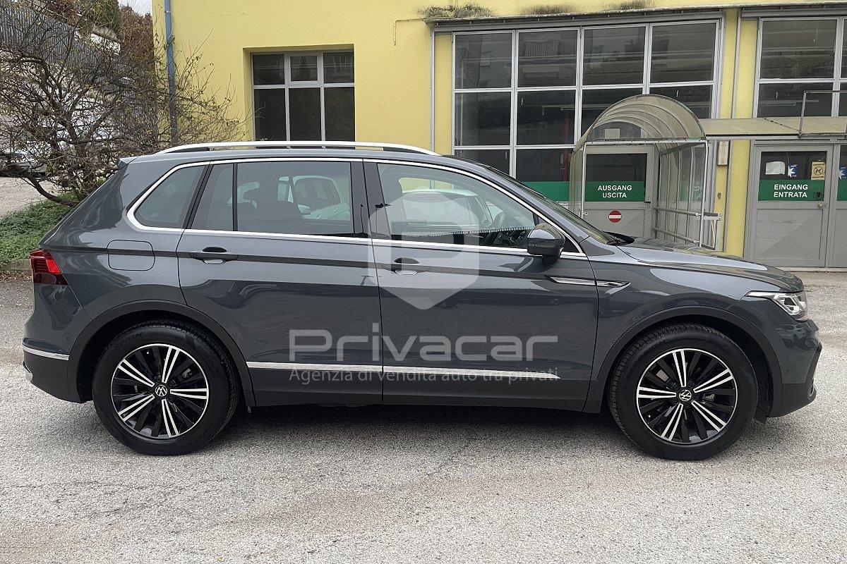 VOLKSWAGEN Tiguan 2.0 TDI 150 CV SCR DSG R-Line