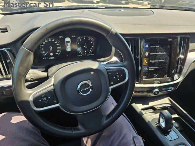 VOLVO V60 V60 2.0 b3 Momentum N1 auto 7m - GH345PR