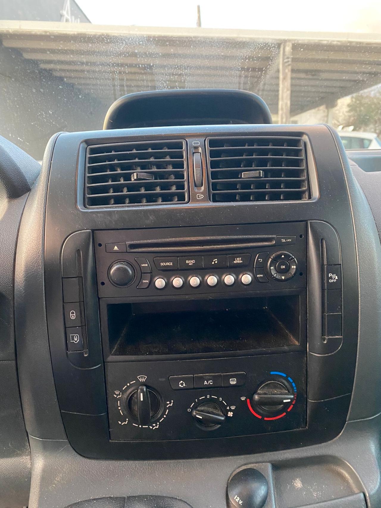 Peugeot Expert 1.6 8V HDi 90CV FAP PC-TN 10Q Furgone