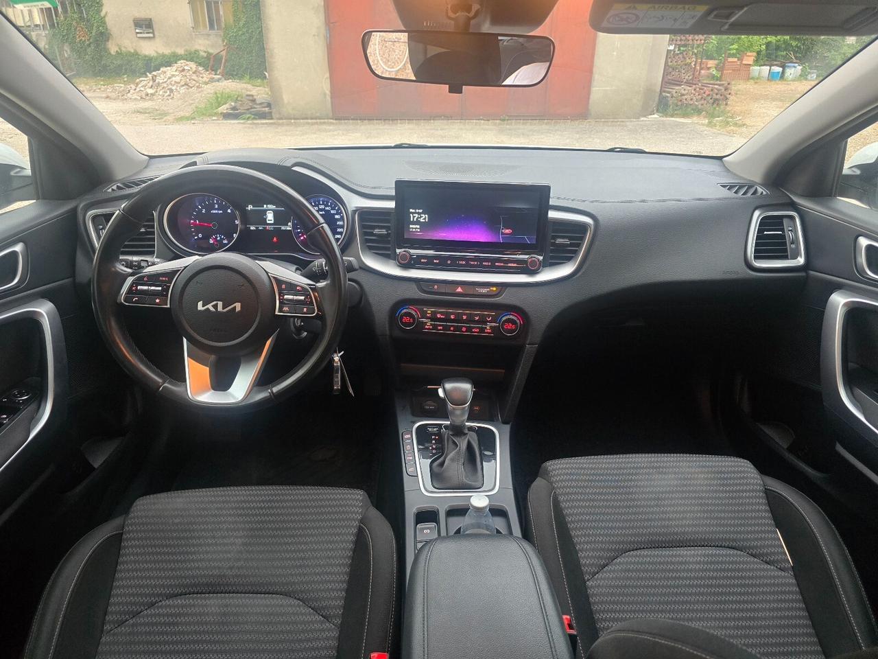 Kia Ceed Sportswagon 1.6 CRDi 136 CV MHEV DCT SW Business