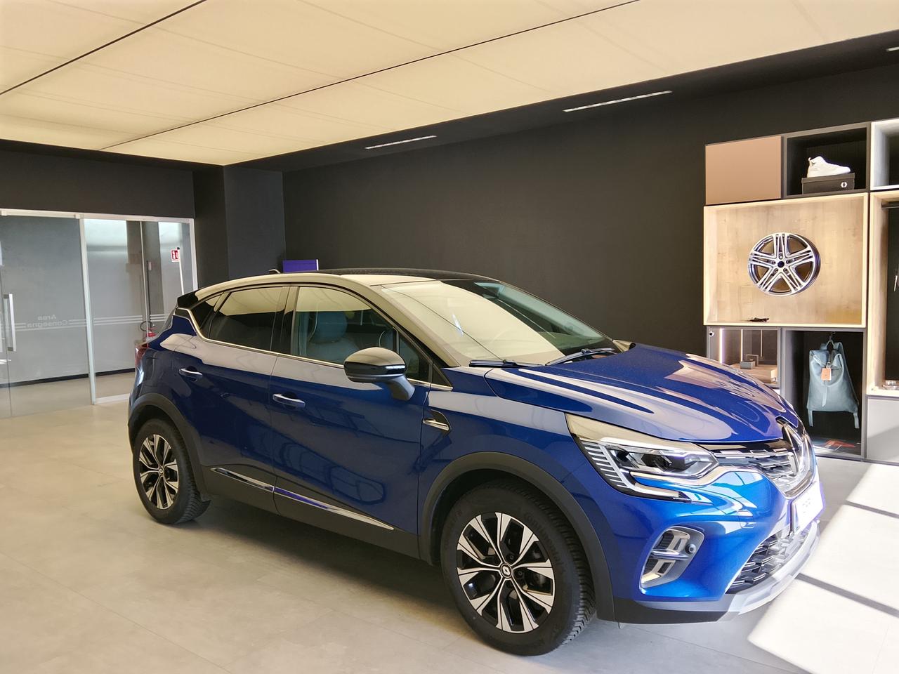 RENAULT Captur II 2024 - Captur 1.0 tce Techno 90cv