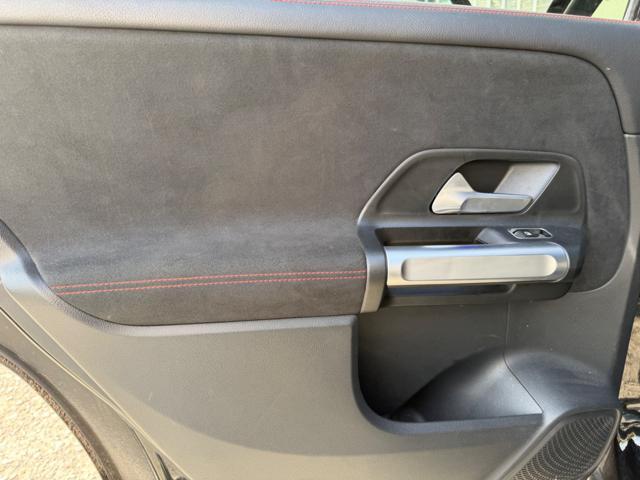 MERCEDES-BENZ GLB 200 d Automatic 4Matic Premium