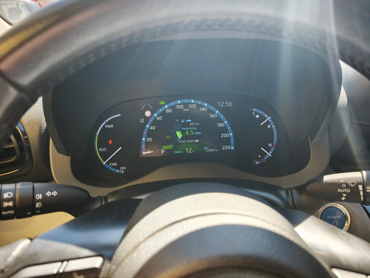 Toyota Yaris Cross 1.5 Hybrid 5p. E-CVT AWD-i Business